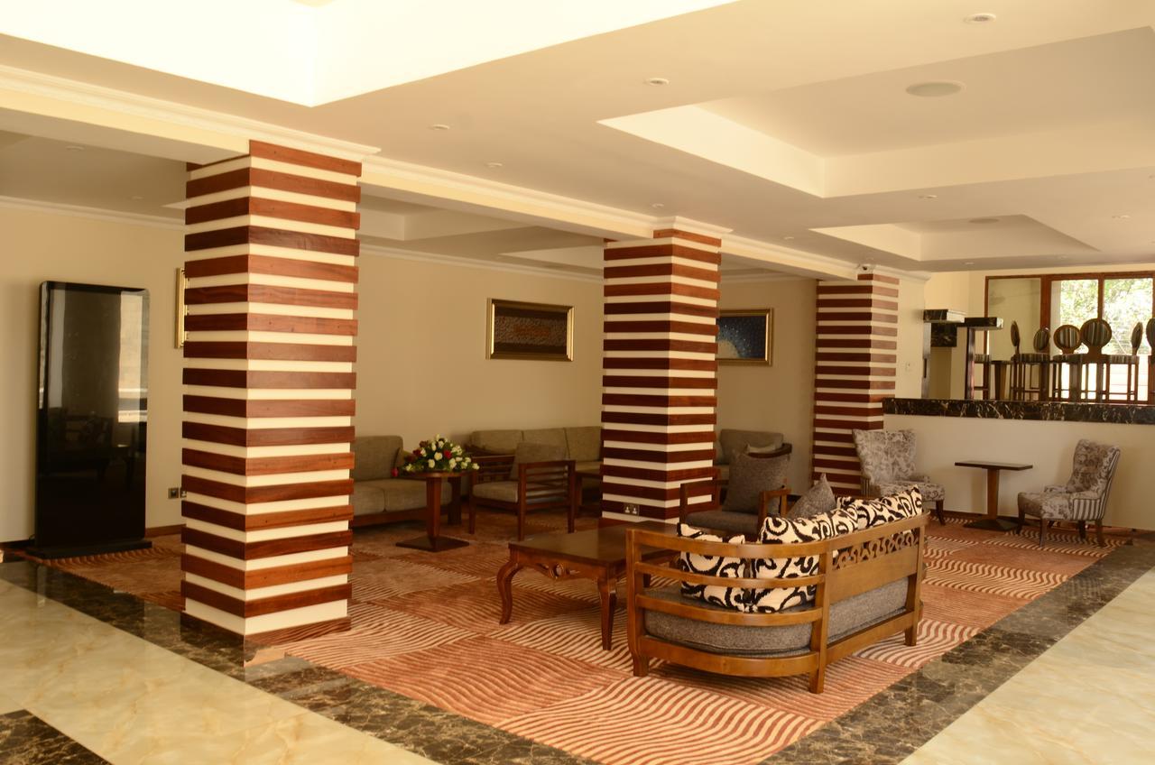 The White Rhino Hotel Ньери Экстерьер фото