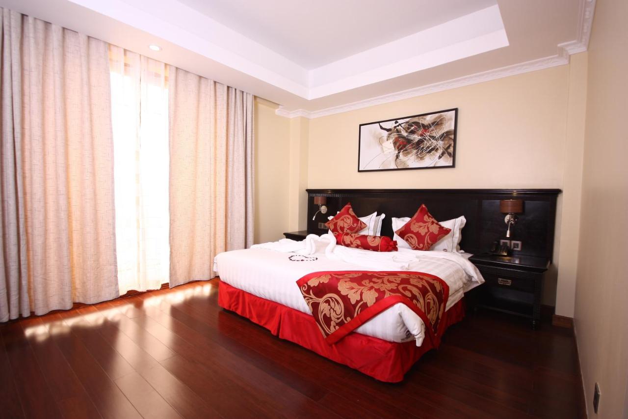 The White Rhino Hotel Ньери Экстерьер фото