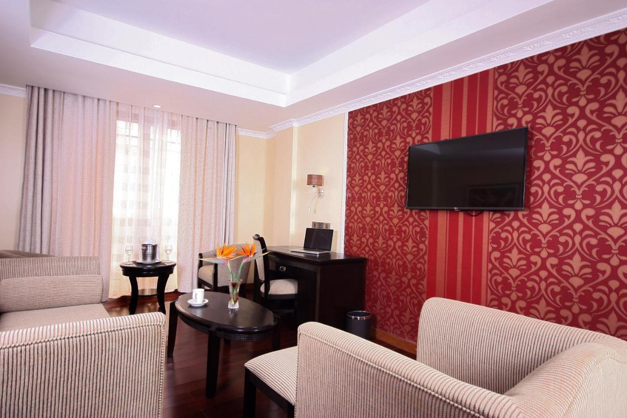 The White Rhino Hotel Ньери Экстерьер фото