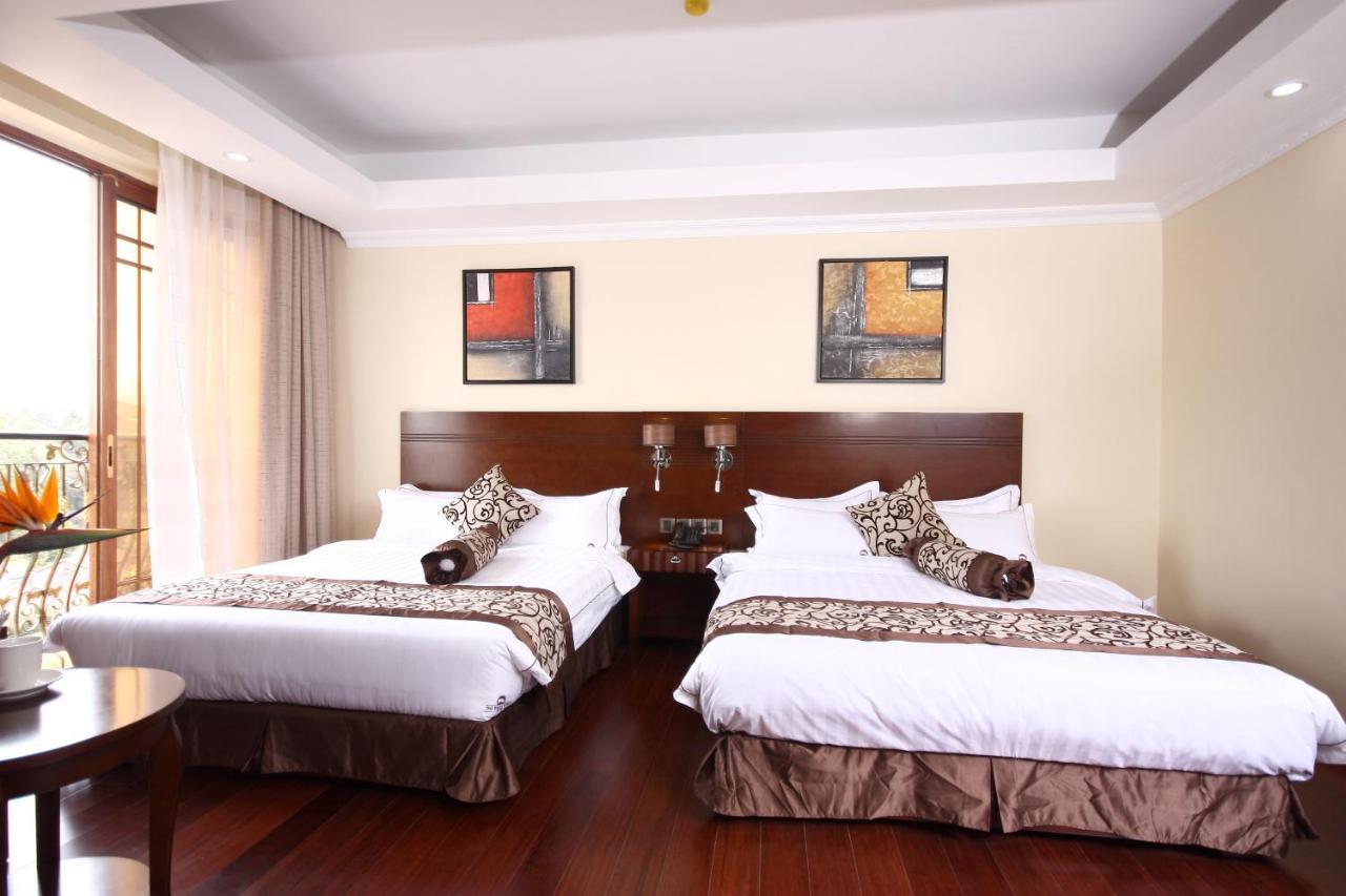The White Rhino Hotel Ньери Экстерьер фото